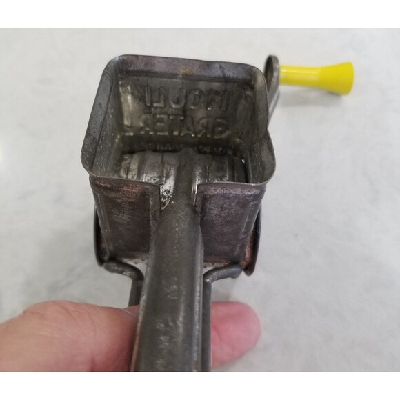 Vintage Mouli cheese /nut grater made in france yellow bakelite handle 40s - Picture 7 of 11